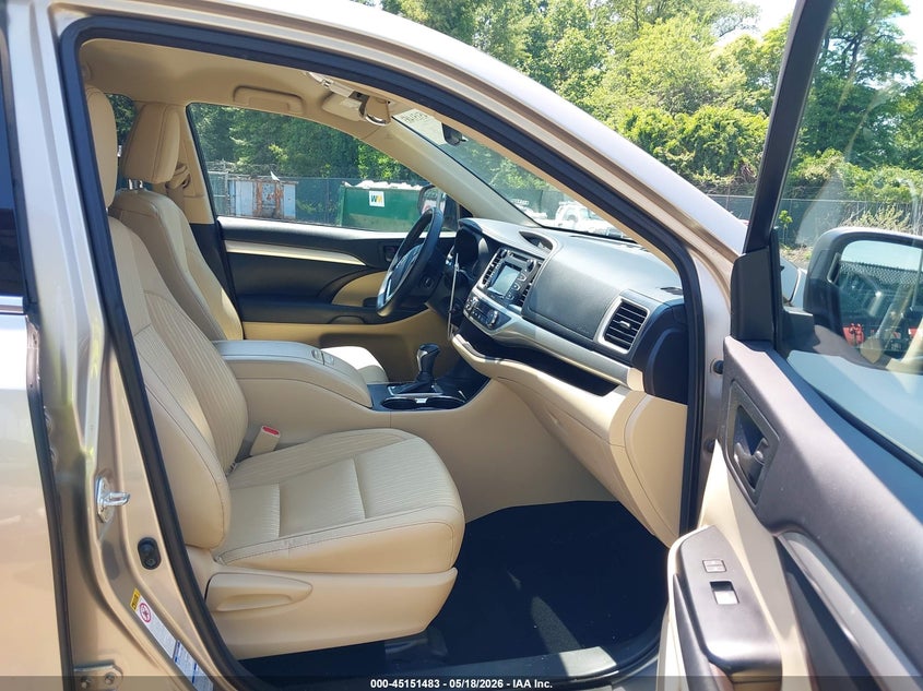2015 TOYOTA HIGHLANDER auction photo 5
