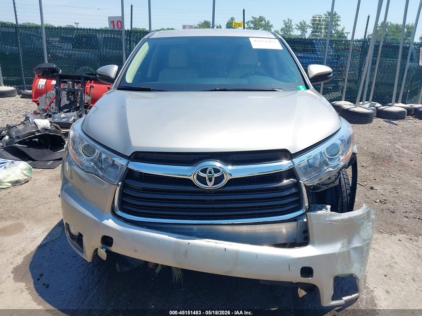 2015 TOYOTA HIGHLANDER auction photo 6