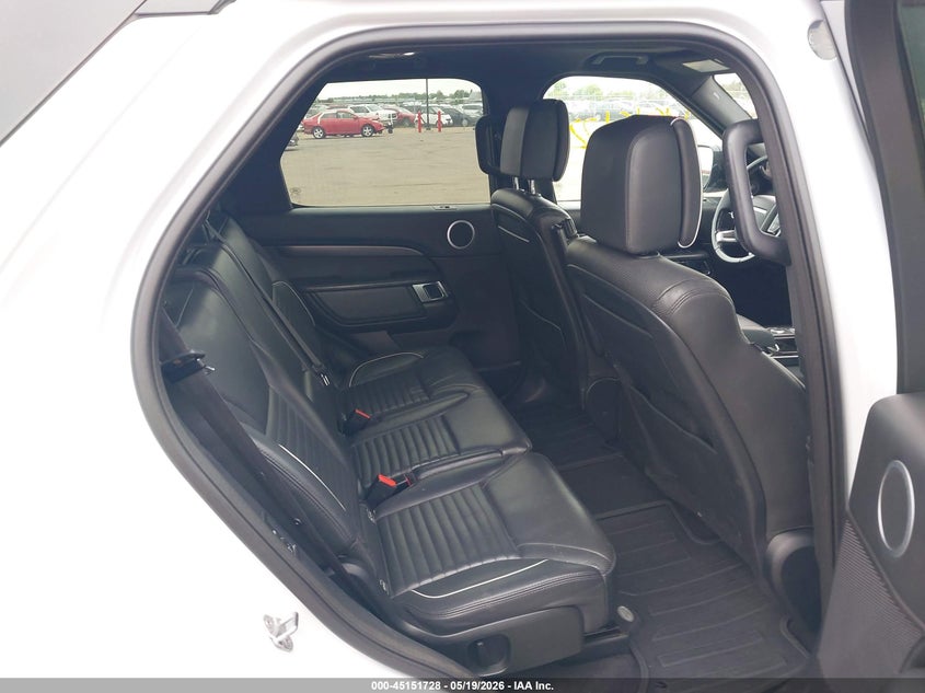 2017 Land Rover Discovery Hse Luxury VIN: SALRHBBV4HA025812 Lot: 45151728