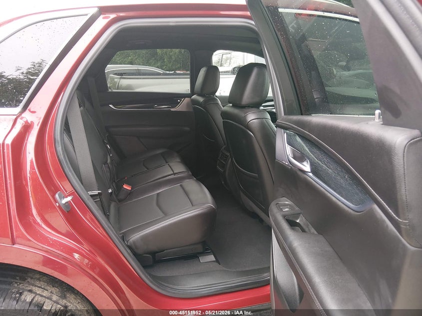CADILLAC XT5 - zdjęcie 8