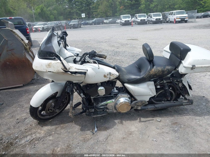 2013 Harley-Davidson Fltrx Road Glide Custom VIN: 1HD1KHM10DB670933 Lot: 45152157