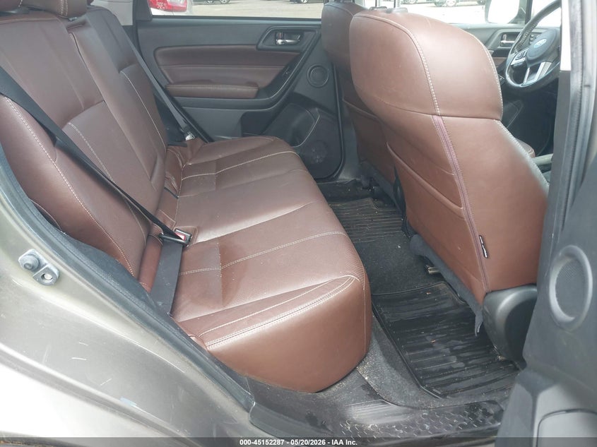 2017 SUBARU FORESTER auction photo 8