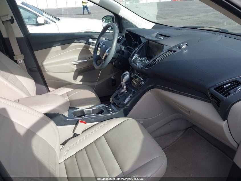 2015 FORD ESCAPE auction photo 5