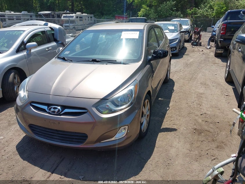 2012 HYUNDAI ACCENT auction photo 2