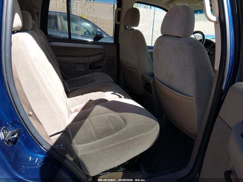 2004 Ford Explorer Nbx/Xlt VIN: 1FMZU73E44ZB34129 Lot: 45152937