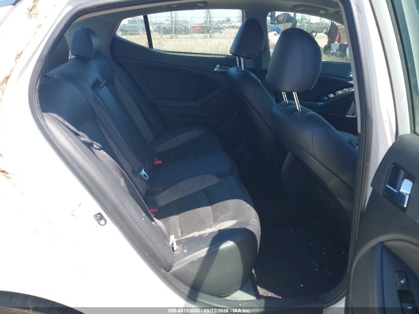 2013 KIA OPTIMA HYBRID auction photo 8