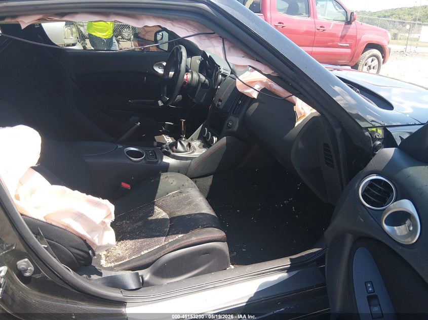 2012 NISSAN 370Z auction photo 5