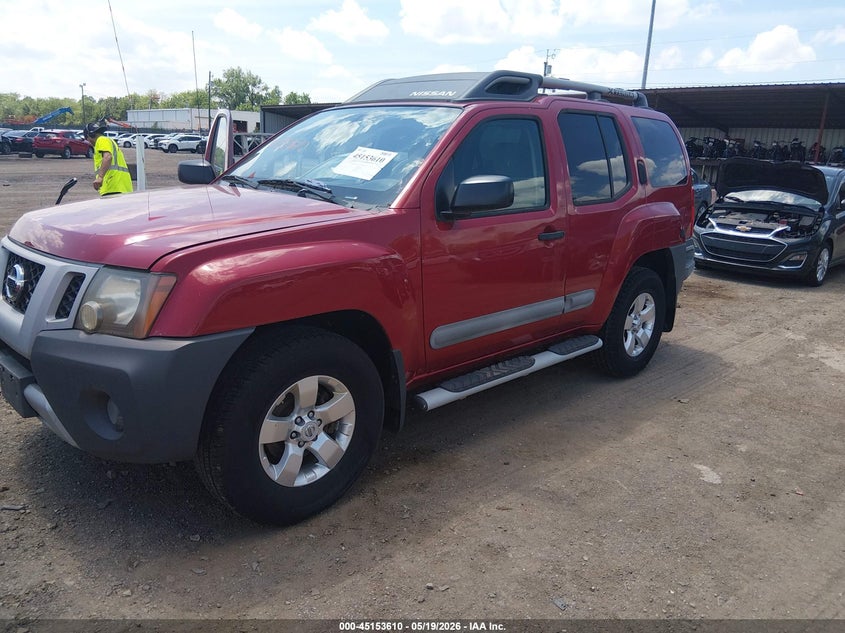2011 NISSAN XTERRA auction photo 2
