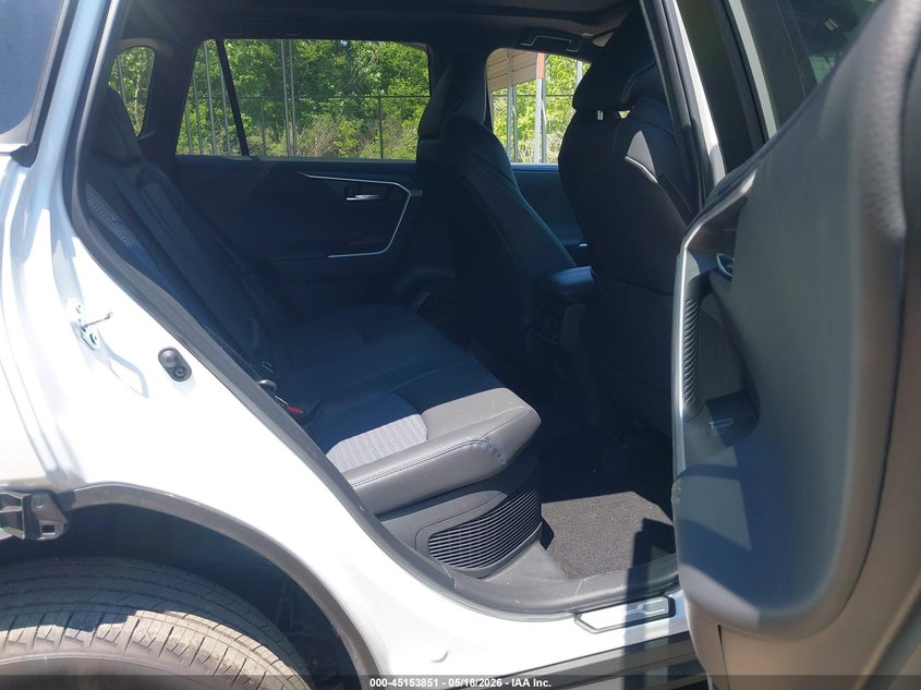 AtlanticExpress - Toyota RAV4 Hybrid