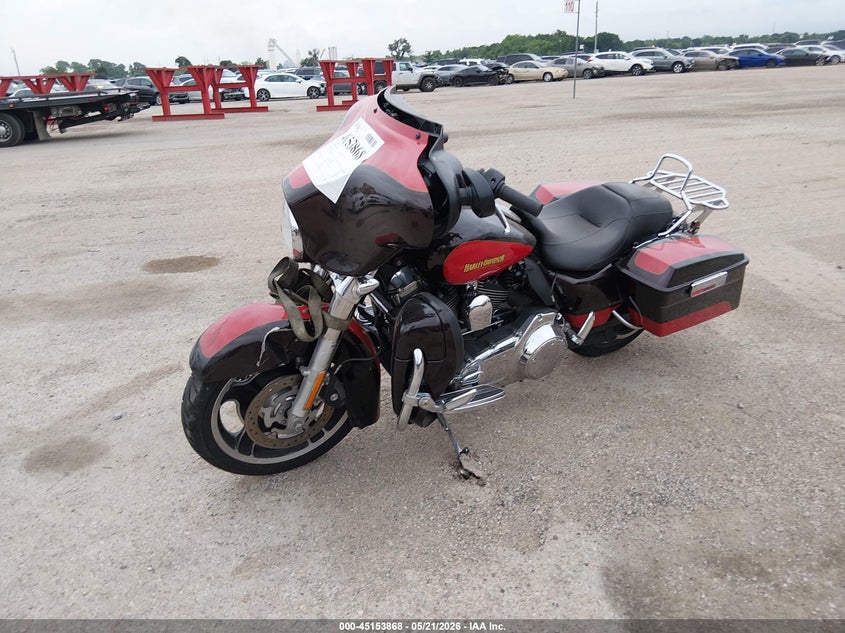 HARLEY-DAVIDSON FLHX 2010
