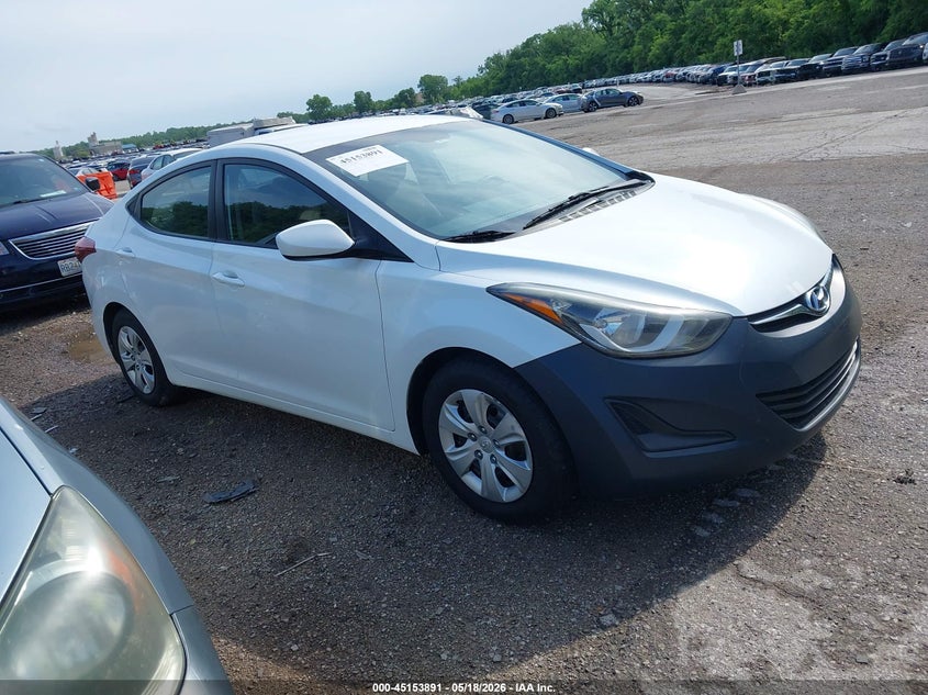 2016 HYUNDAI ELANTRA SE