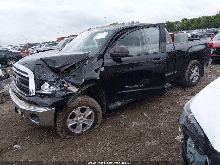 2013 TOYOTA TUNDRA auction photo 2