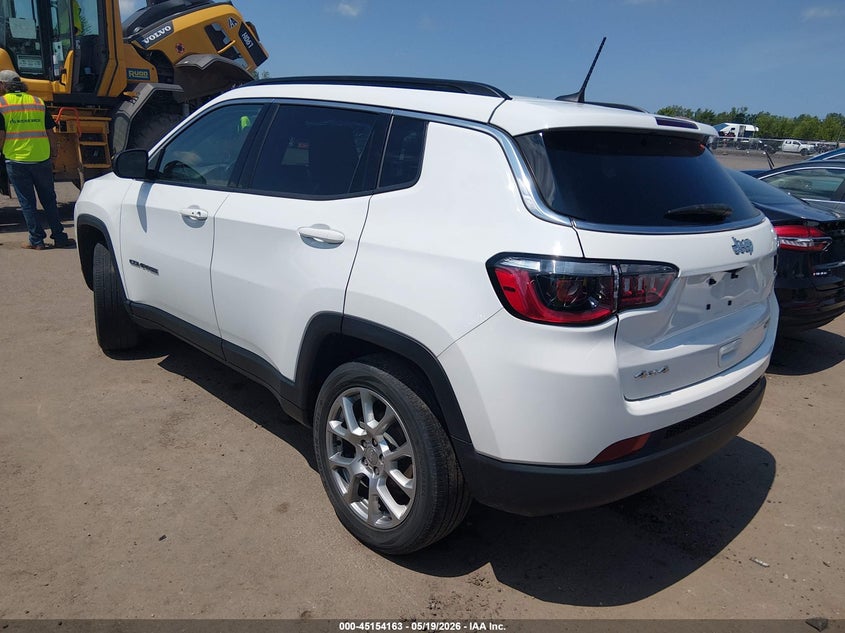 2022 JEEP COMPASS auction photo 3
