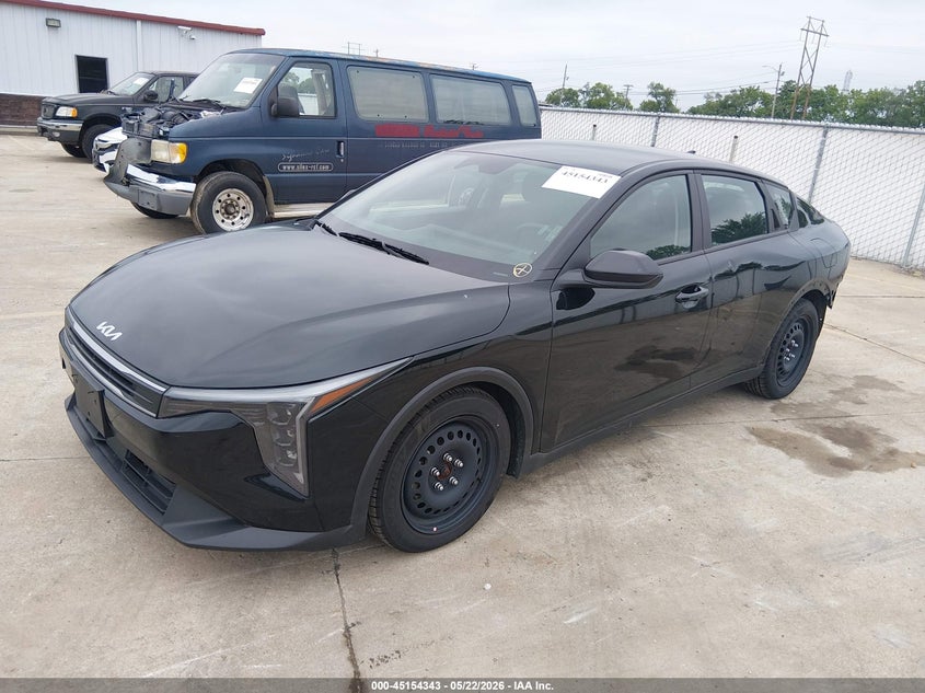 Vin: 3kpft4de2se003779, lot: 45652007, kia k4 lx 20252