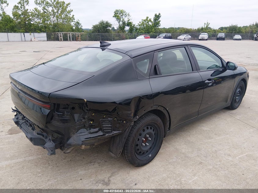 Vin: 3kpft4de2se003779, lot: 45652007, kia k4 lx 20254