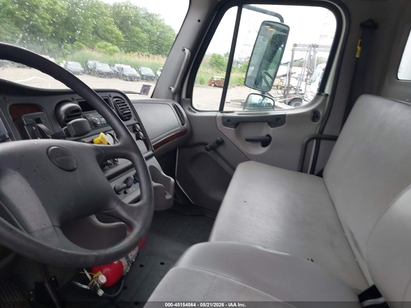2017 OTHER FREIGHTLINER M2 106 TRUCK N/A