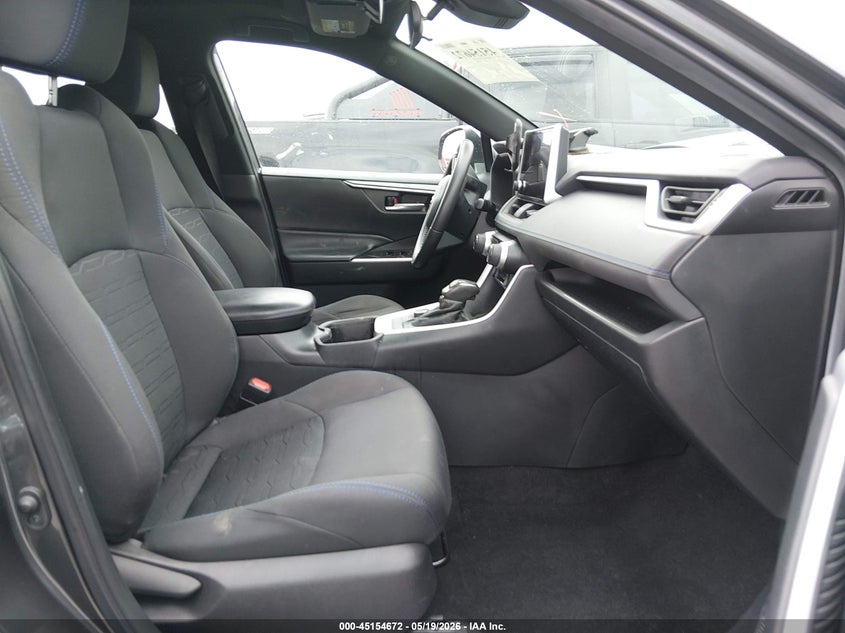 VIN 4T3T6RFV9PU131713 2023 TOYOTA RAV4 HYBRID SE
