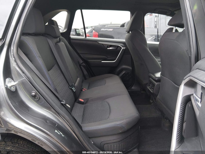 VIN 4T3T6RFV9PU131713 2023 TOYOTA RAV4 HYBRID SE