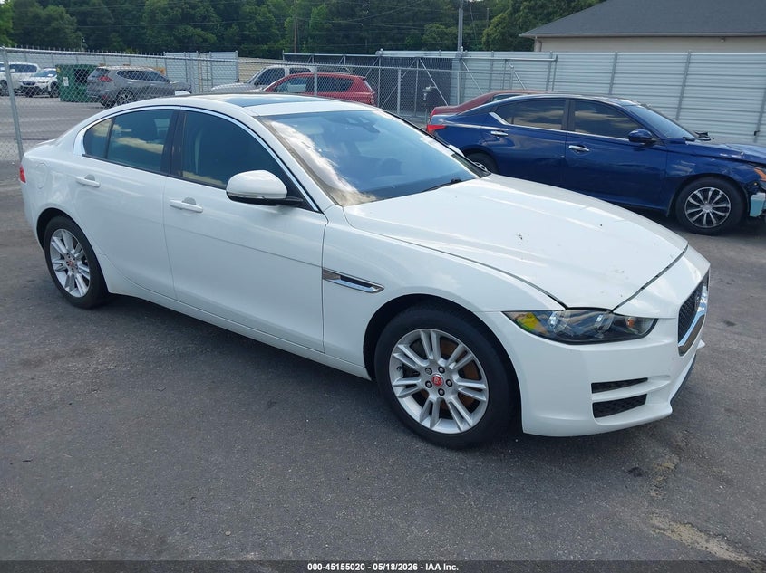 Vin: sajaj4bn1hcp15687, lot: 45652684, jaguar xe 20d premium 2017 img_1
