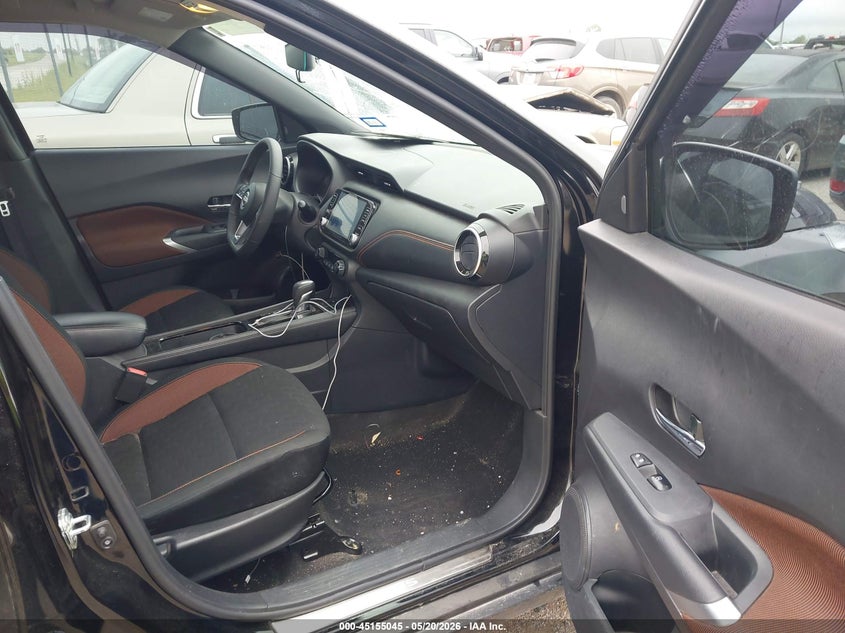 2024 NISSAN KICKS auction photo 5