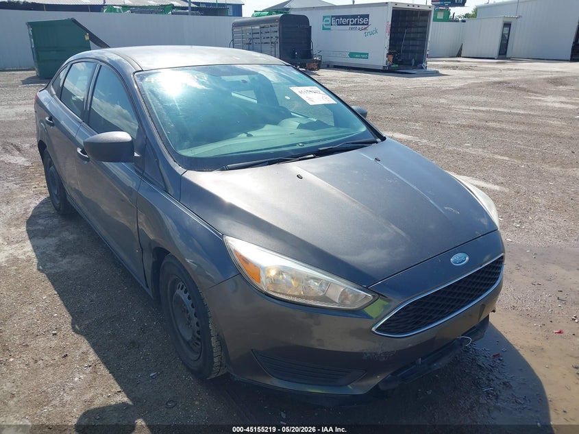 Vin: 1fadp3e23hl327386, lot: 45652883, ford focus s 2017 img_1