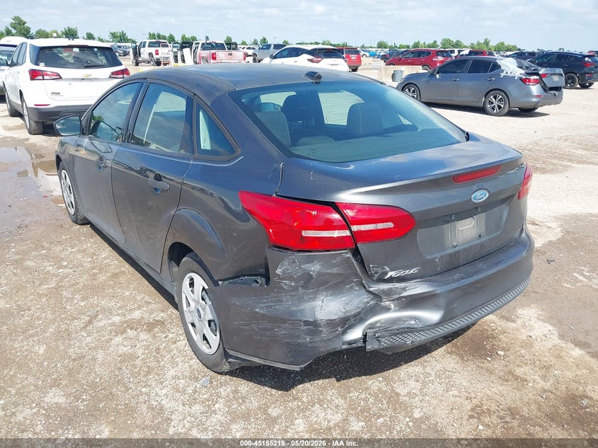 Vin: 1fadp3e23hl327386, lot: 45652883, ford focus s 20173