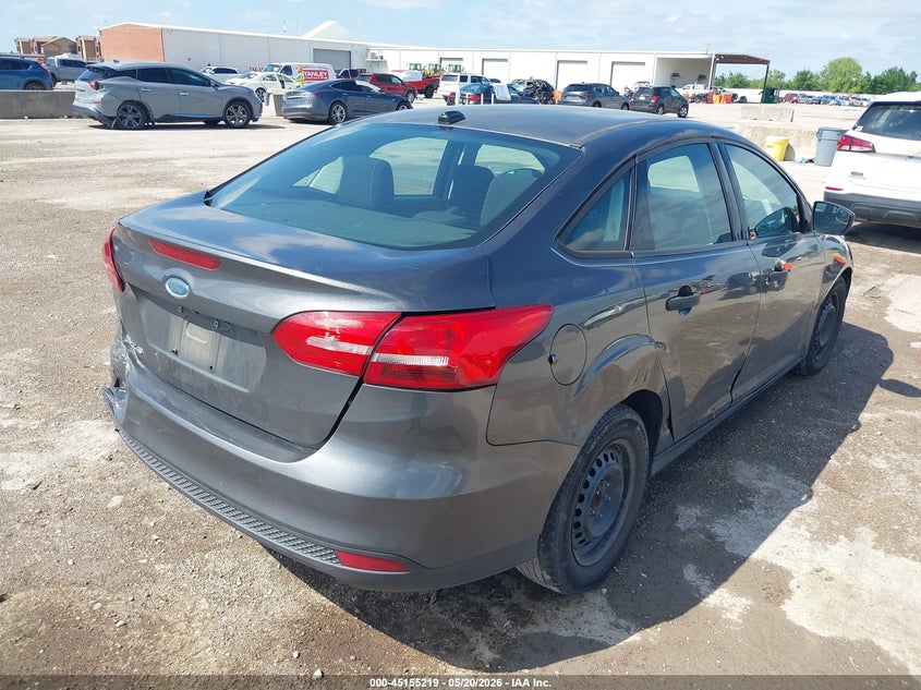 Vin: 1fadp3e23hl327386, lot: 45652883, ford focus s 20174