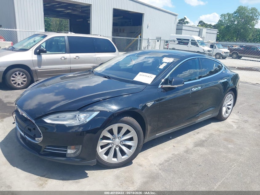 Vin: 5yjsa1dp4dfp26955, lot: 45653097, tesla model s performance 20132