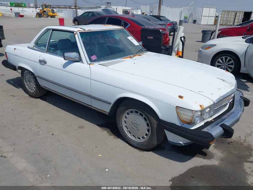 1987 MERCEDES-BENZ 560 — zdjęcie z aukcji