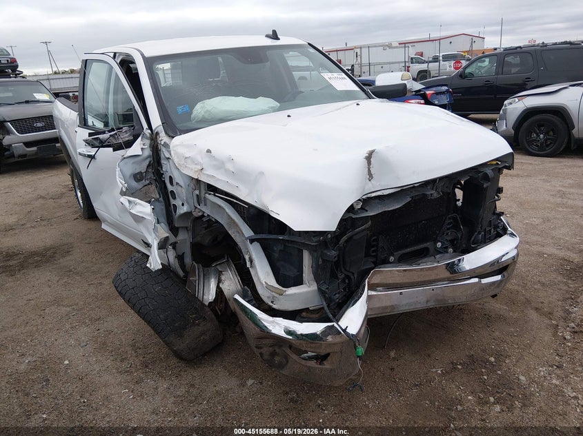 Vin: 3c6tr5dt0dg527114, lot: 45653352, ram 2500 big horn 2013 img_1