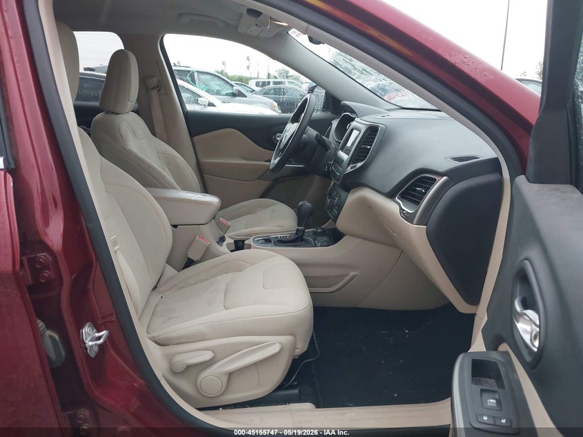 2019 JEEP CHEROKEE auction photo 5