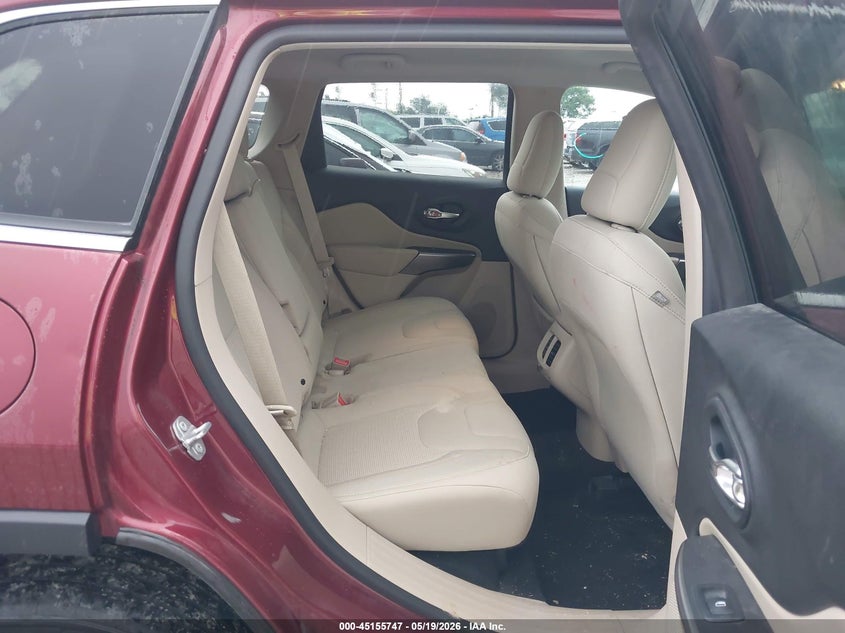2019 JEEP CHEROKEE auction photo 8