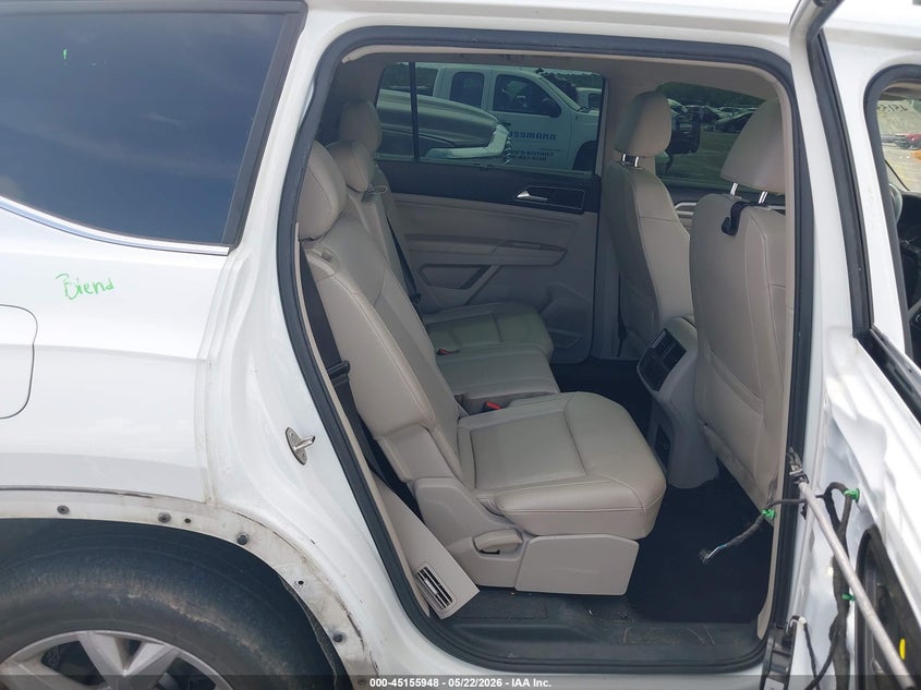 2018 Volkswagen Atlas 3.6L V6 Sel VIN: 1V2MR2CA6JC528597 Lot: 45155948