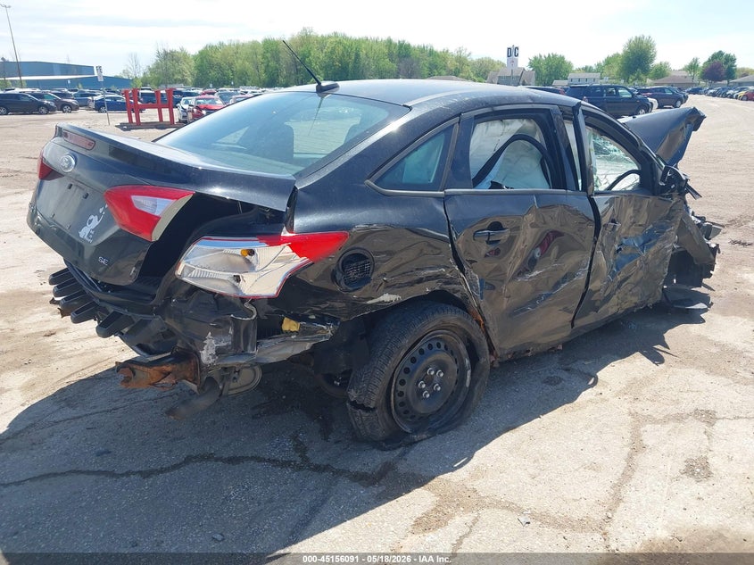 Vin: 1fahp3f28cl132554, lot: 45653755, ford focus se 20124