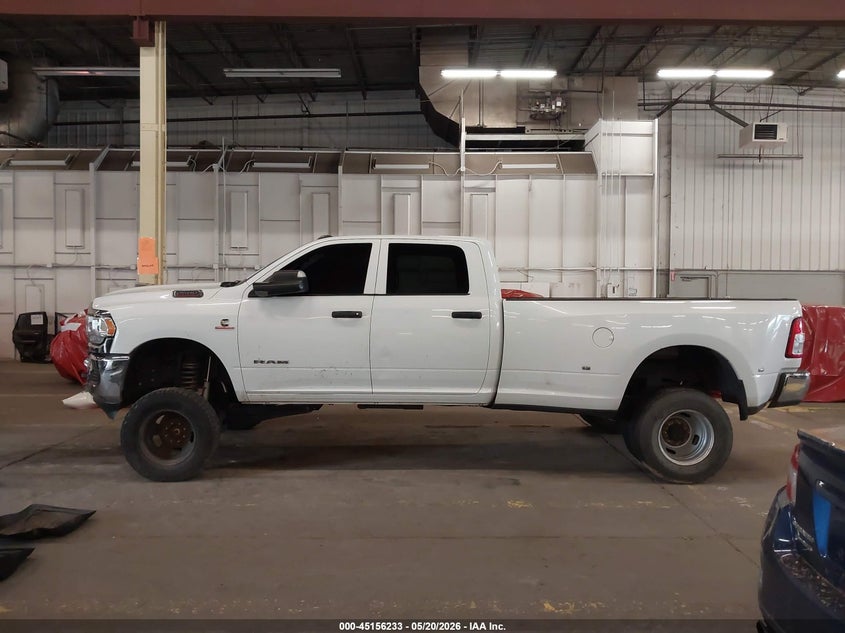 2022 Ram 3500 Tradesman 4X4 8' Box VIN: 3C63RRGL6NG112982 Lot: 45156233