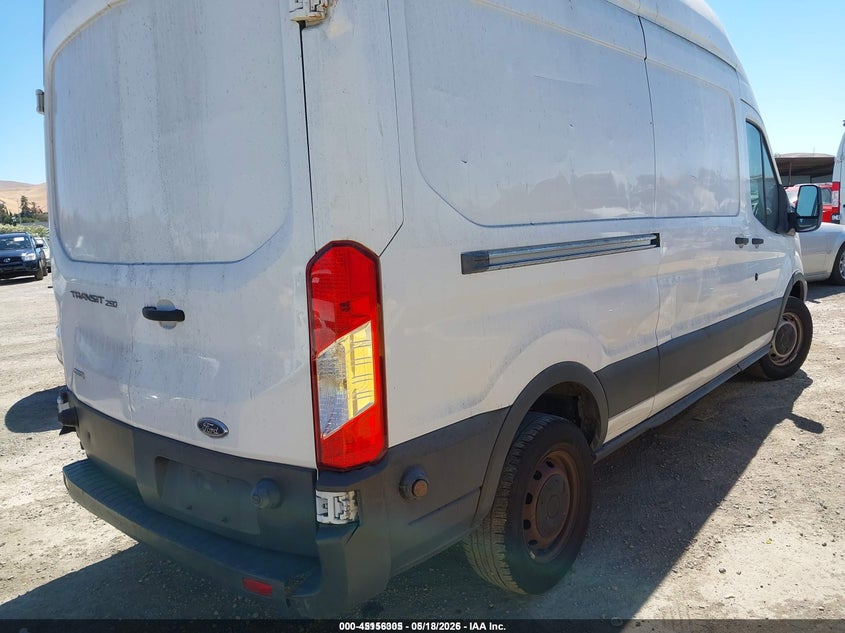 2015 FORD TRANSIT-250 auction photo 4