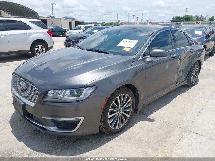 2019 LINCOLN MKZ HYBRID auction photo 2