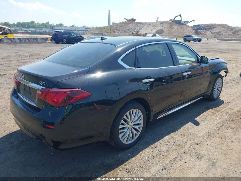 2016 INFINITI Q70L auction photo 4