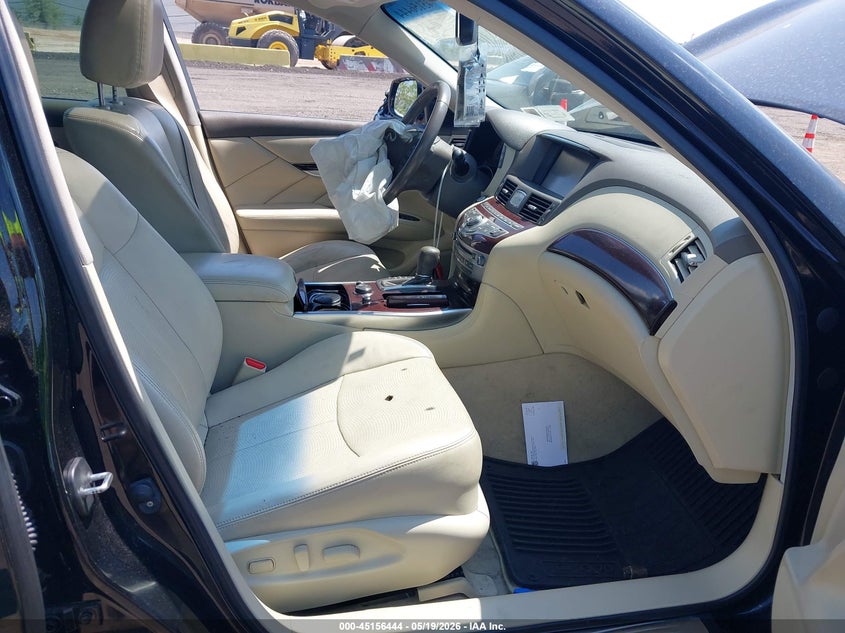 2016 INFINITI Q70L auction photo 5