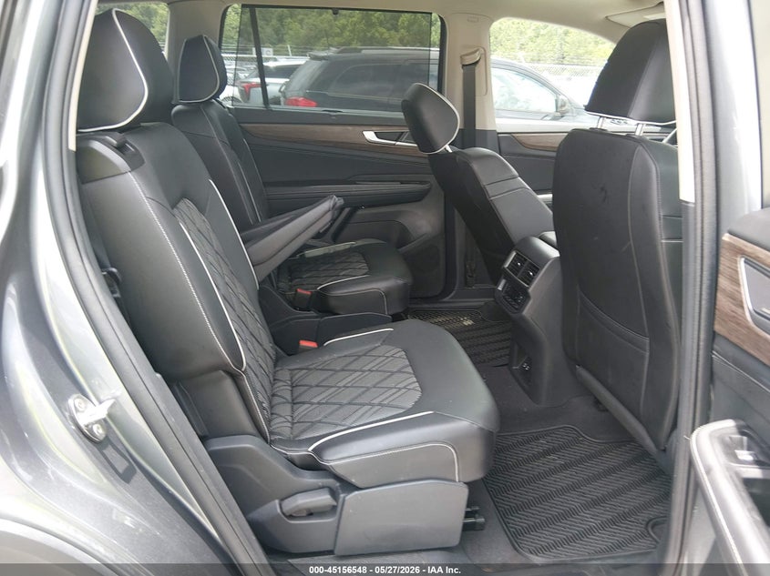 2024 Volkswagen Atlas 2.0T Sel Premium R-Line VIN: 1V2FR2CA8RC620962 Lot: 45156548