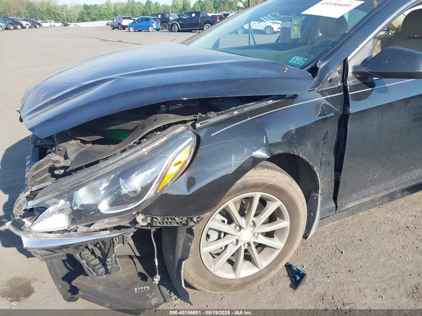 VIN 5NPE24AF1JH660935 2018 HYUNDAI SONATA SE