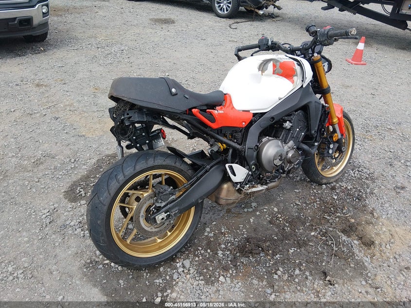 2025 YAMAHA MTM890 auction photo 4