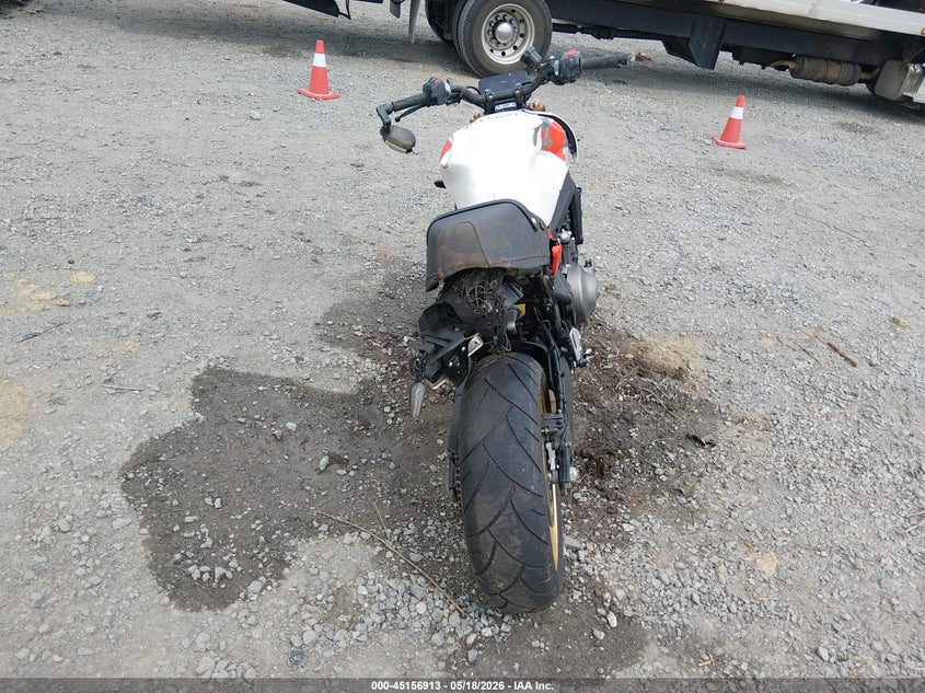 2025 YAMAHA MTM890 auction photo 6
