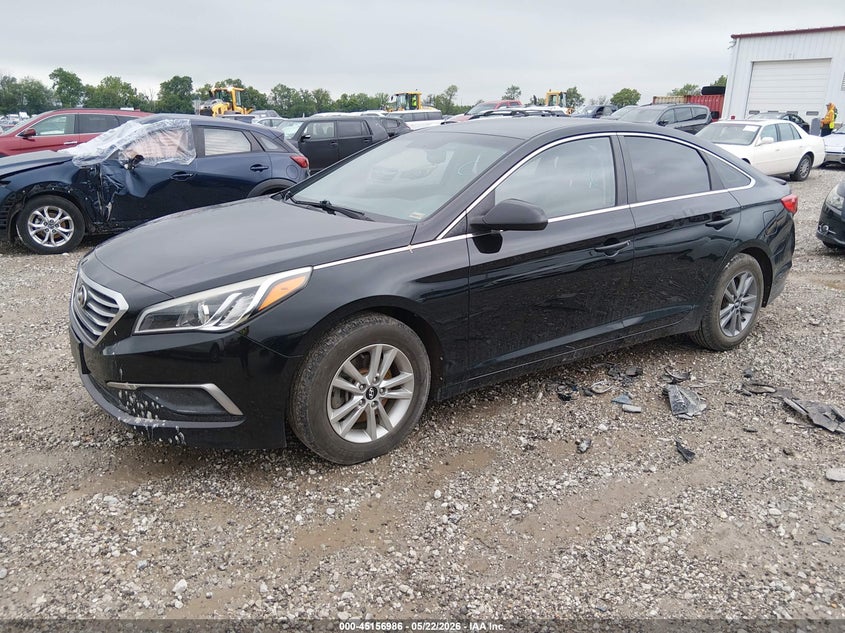 2016 HYUNDAI SONATA auction photo 2