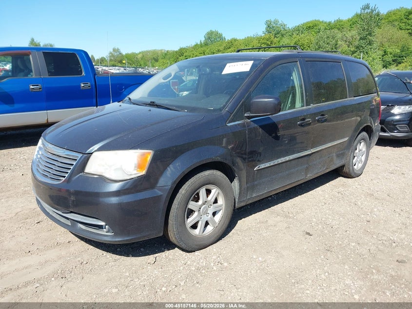 Vin: 2c4rc1bg6dr656472, lot: 45654810, chrysler town & country touring 20132