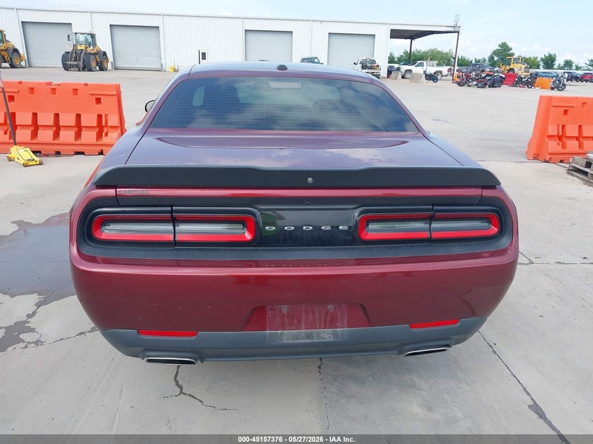 DODGE CHALLENGER - zdjęcie 16
