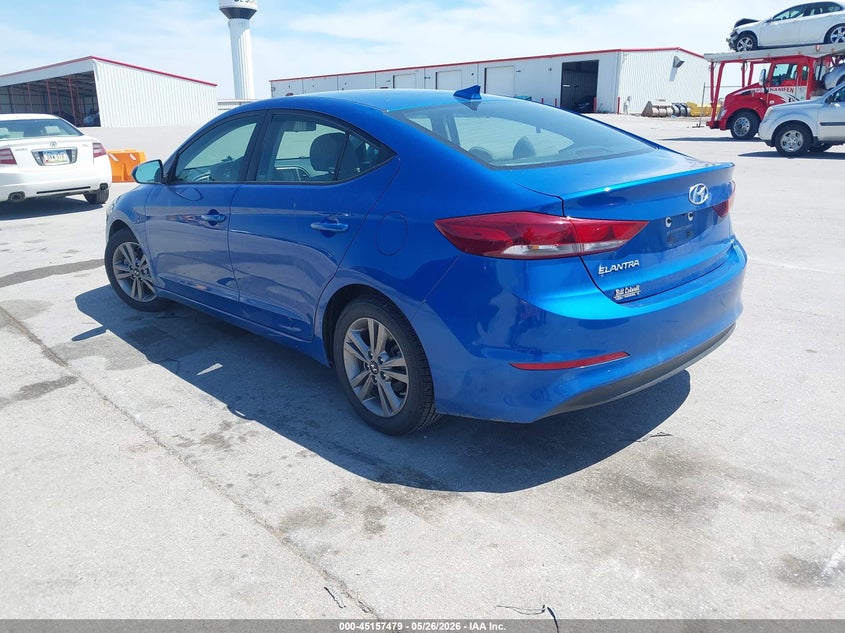 2018 HYUNDAI ELANTRA auction photo 3
