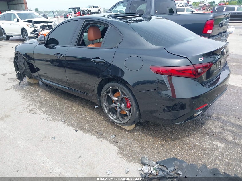 Vin: zarfanbn4k7602221, lot: 45655374, alfa romeo giulia ti sport awd 20193
