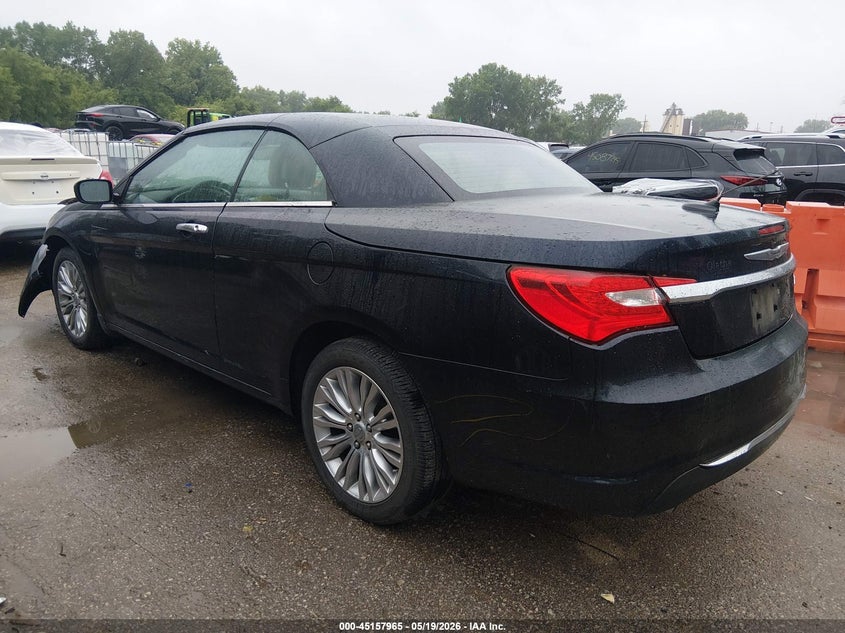 Vin: 1c3bc7eg4bn580023, lot: 45655629, chrysler 200 limited 20113