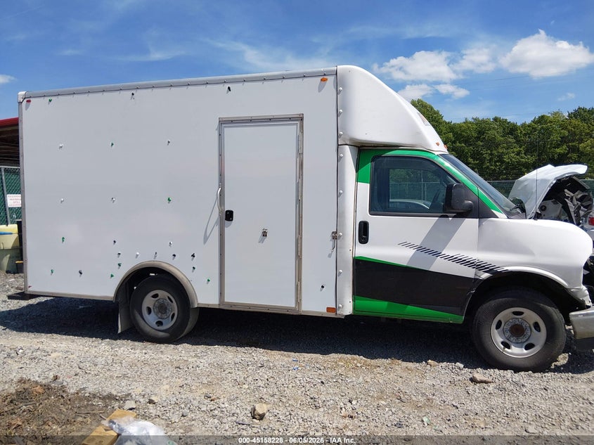 2024 CHEVROLET EXPRESS CUTAWAY WORK VAN N/A N/A